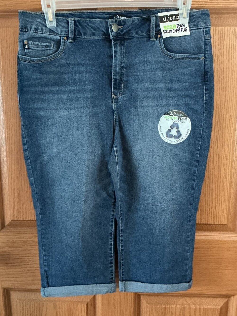 d. Jeans Capris